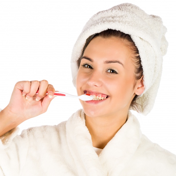 Mistakes to avoid while brushing your teeth