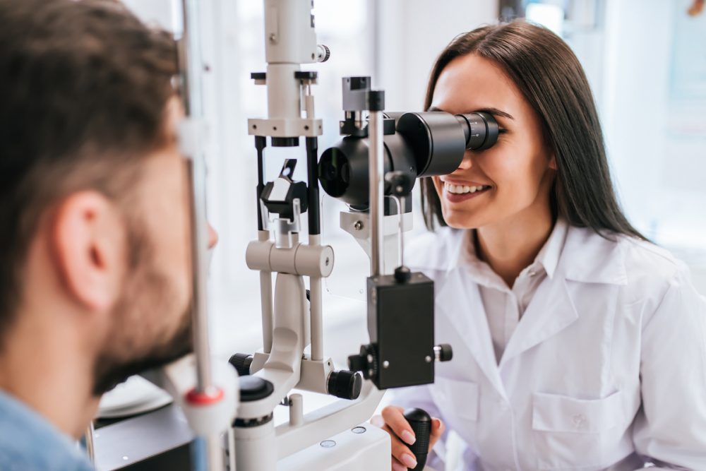 What Is The Difference Between Optometrist Or Ophthalmologist?