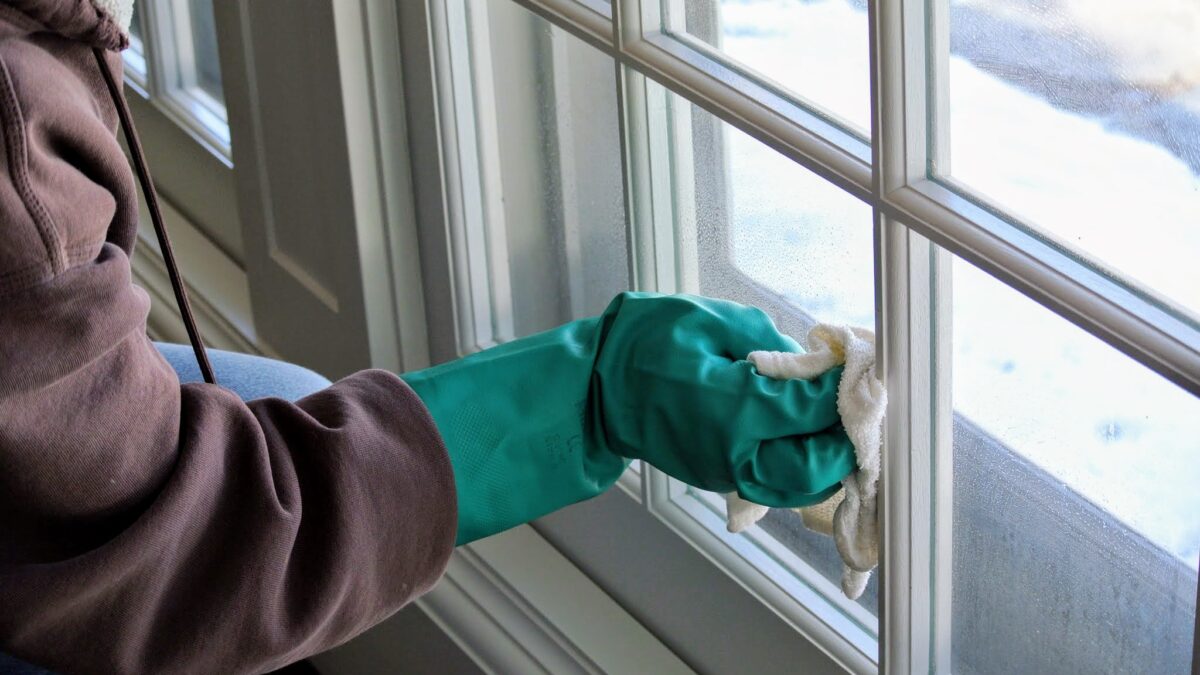 How to clean dirty windows: important tips